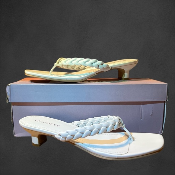 Lisa Vicky Beauty-V White Braided Kitten Heel‎ Sandals – Size 8M - Picture 1 of 11